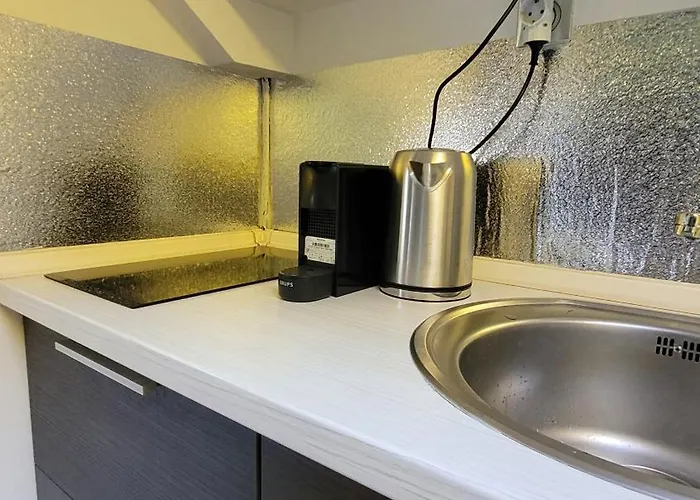 Apartamento Sticker In Center