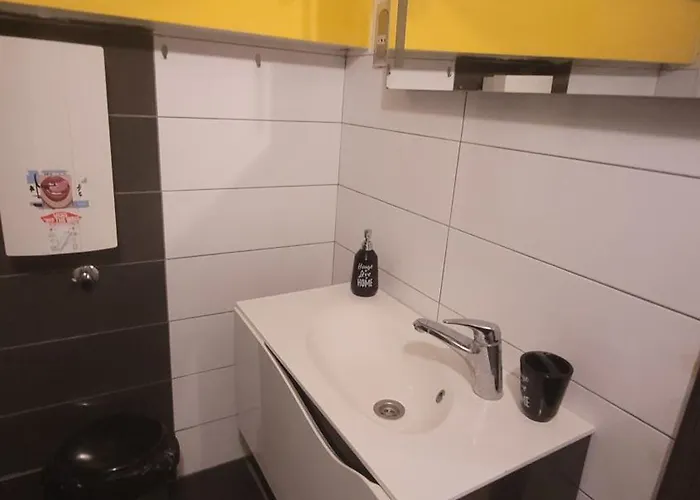 Sticker In Center Apartamento *